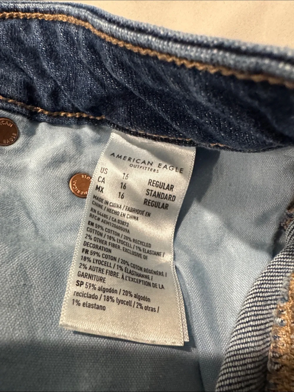 American Eagle Baggy Wide-Leg Women's Jeans in Medium Wash